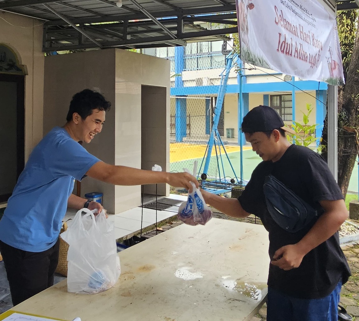 Wujudkan Kepedulian Sosial lewat Berbagi Kurban