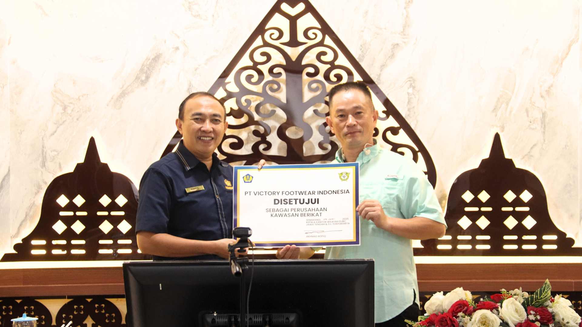 Bea Cukai Jateng DIY Resmi Berikan Fasilitas Kawasan Berikat kepada PT Victory Footwear Indonesia