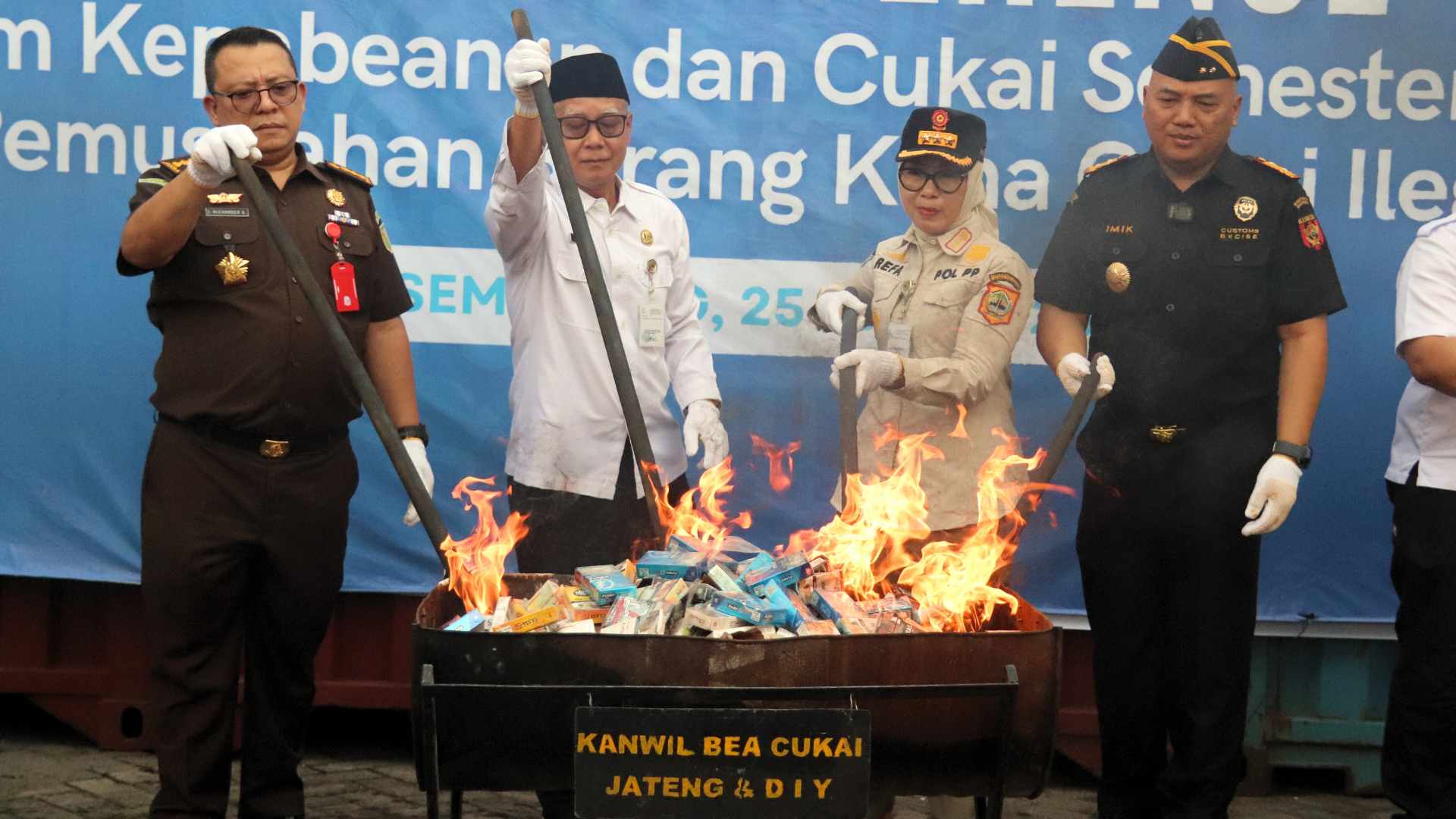 Bea Cukai Jateng dan DIY Musnahkan Rokok Ilegal Senilai Lebih dari Rp19,3 Miliar 