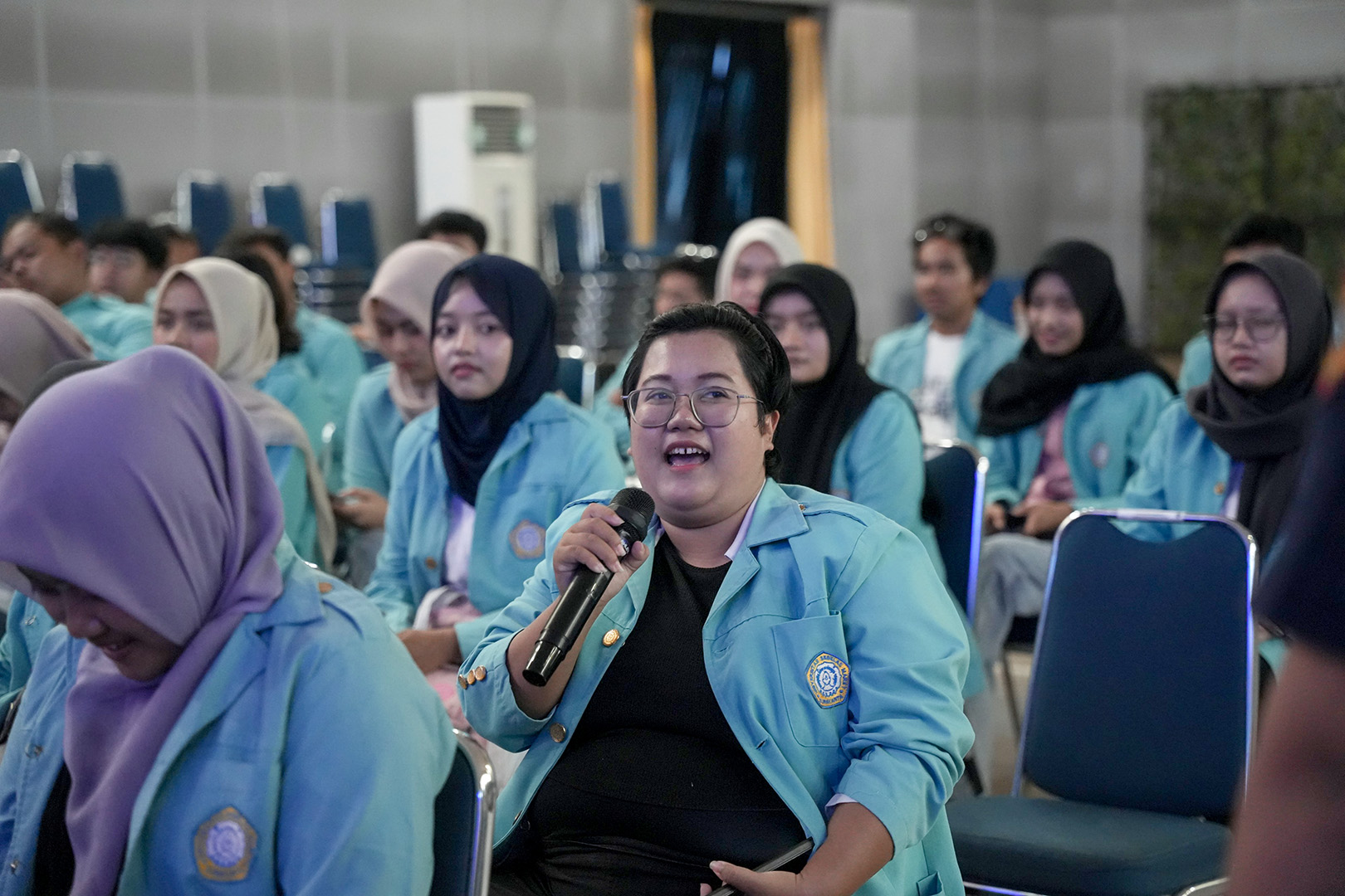 Bea Cukai Tanjung Emas Berikan Sosialisasi Kepabeanan kepada Mahasiswa UNS