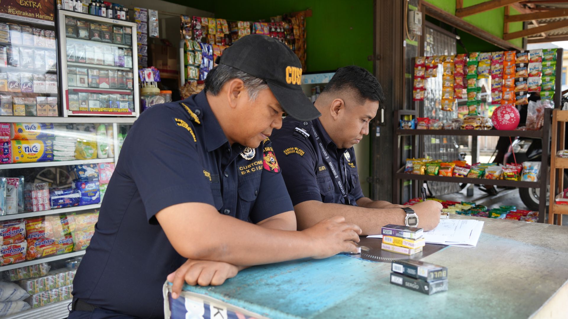 Bea Cukai Lampung Laksanakan Kegiatan Pemantauan Harga Transaksi Pasar Terhadap Prouduk Hasil Tembakau