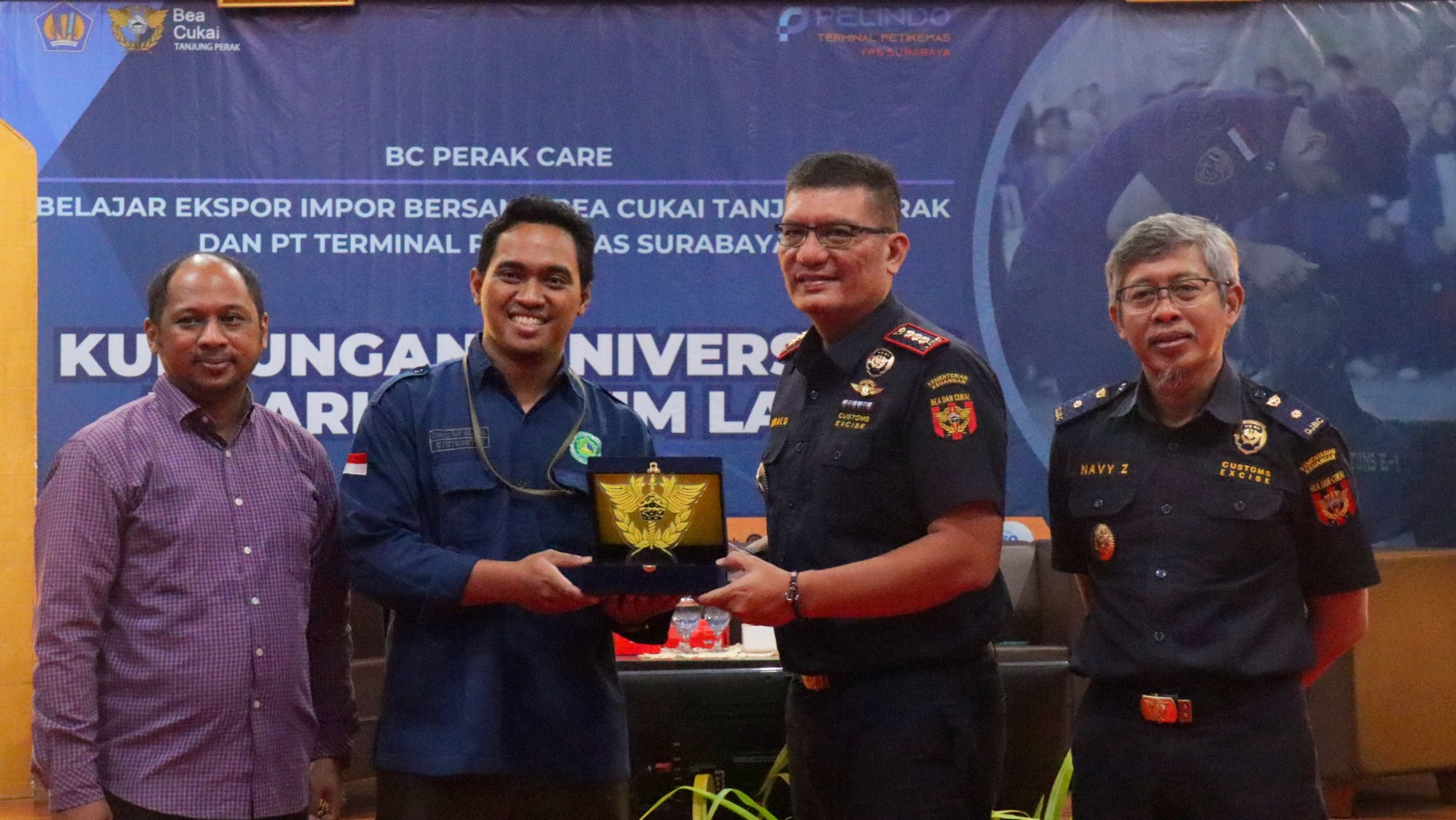 Kolaborasi Bersama Pelindo : Kuatkan Pemahaman Ekspor Impor Kepada Mahasiswa Umaha Sidoarjo