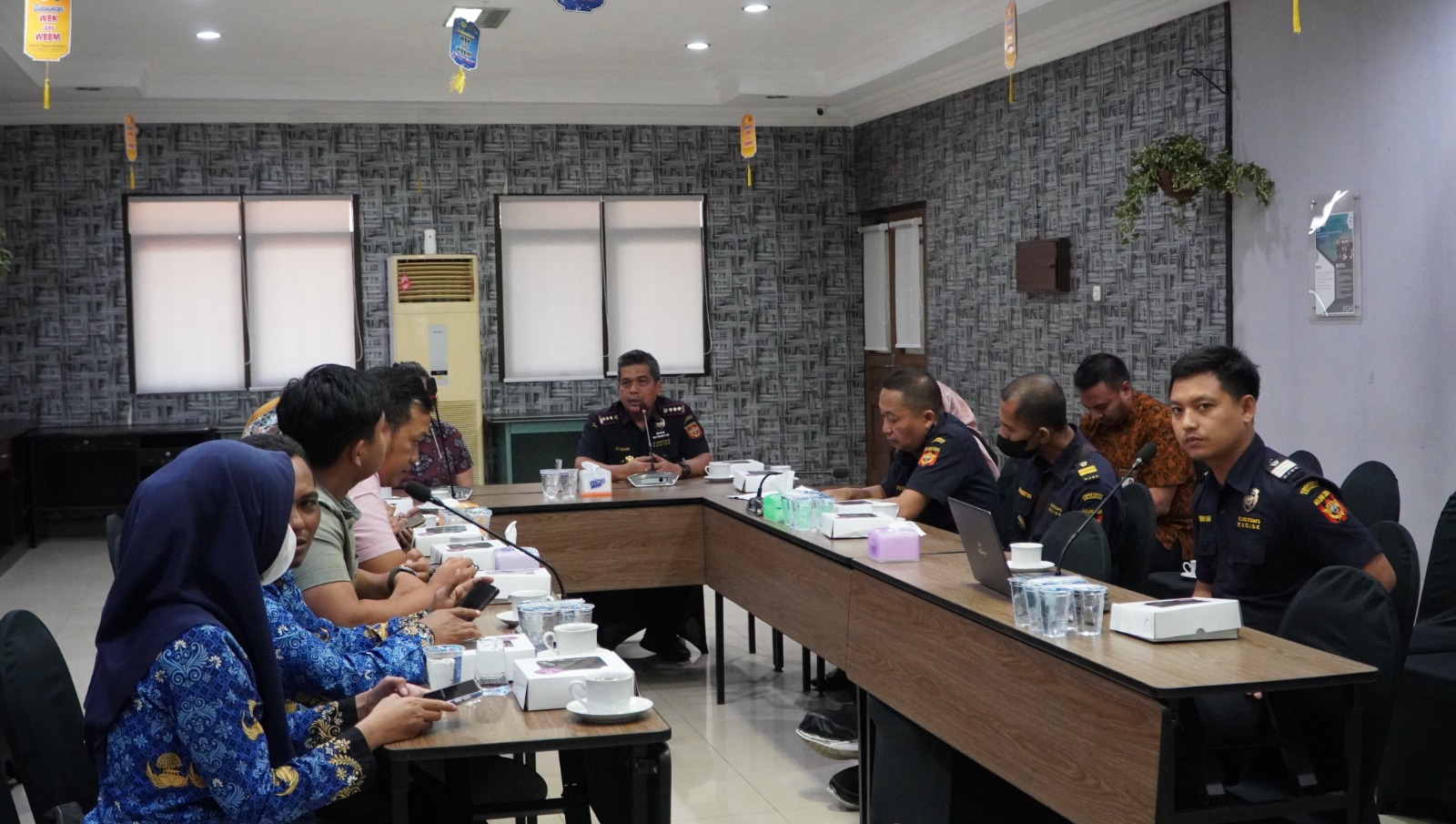 Bea Cukai Gresik Gelar Rapat Penguatan Kinerja Desa Devisa Wedani