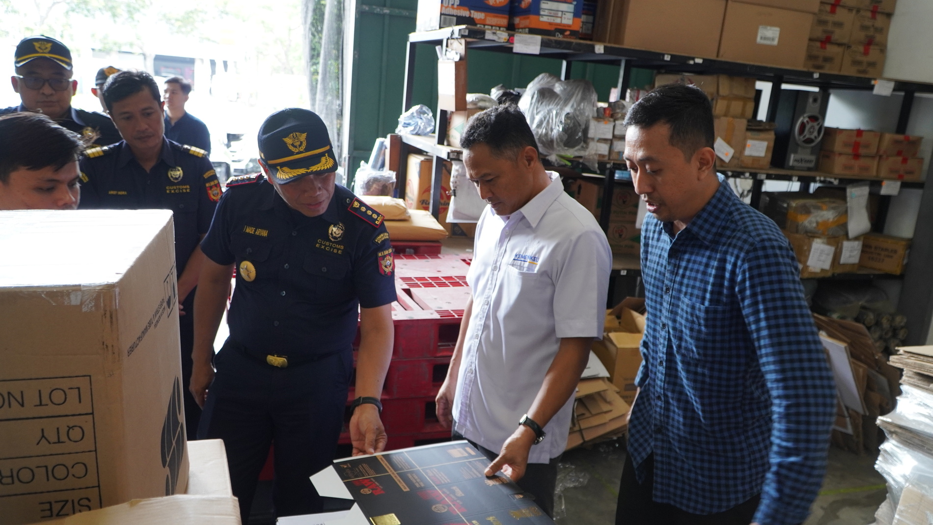 Asistensi dan Pembinaan Industri serta Pelaksanaan Kegiatan Customs Visit Customer