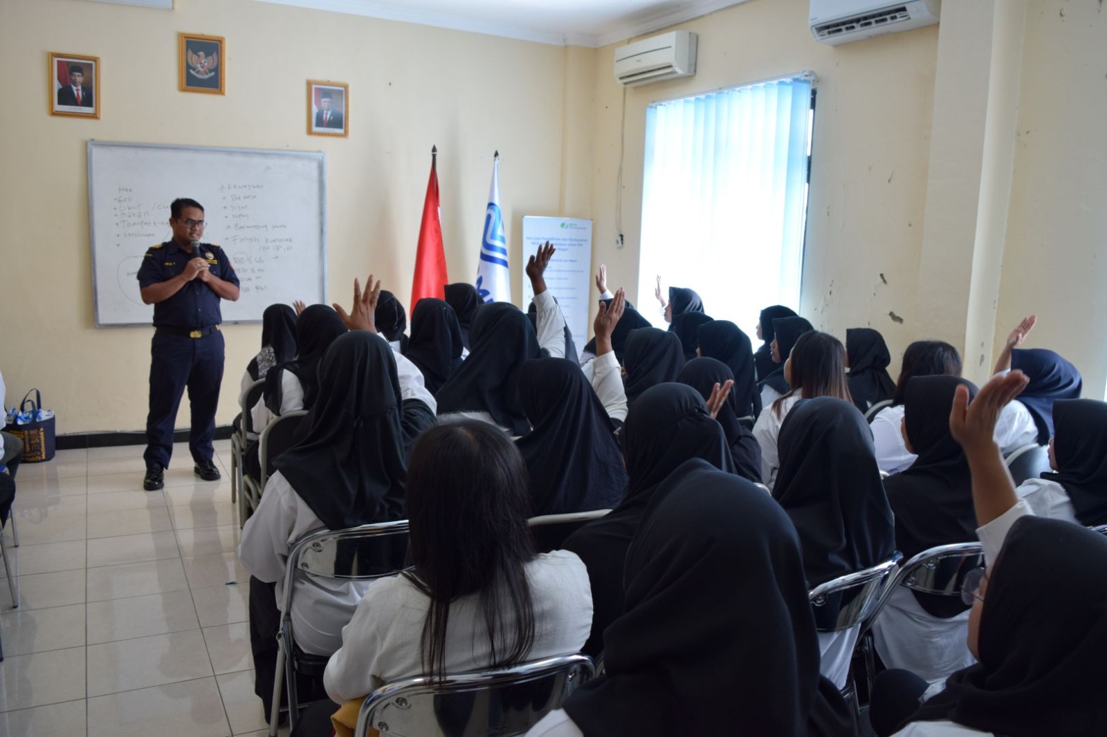 Bekali Diri Sebelum Berangkat! Bea Cukai Cilacap Sosialisasikan Aturan Barang bagi Calon Pekerja Migran