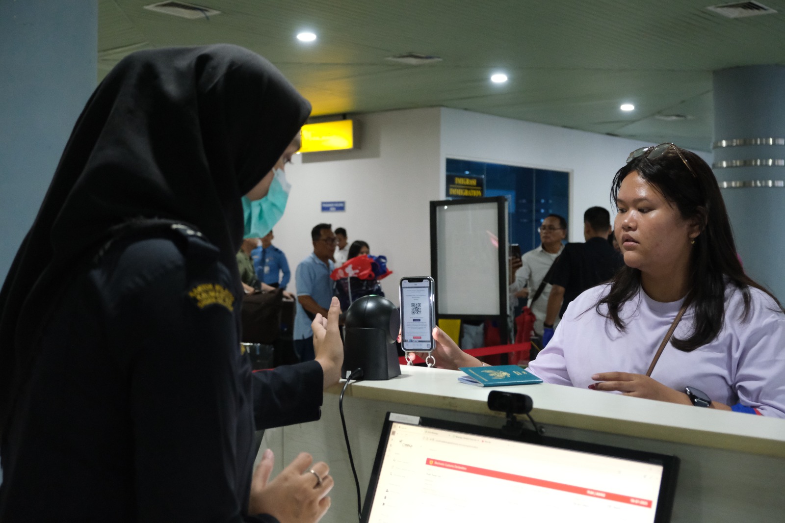 Rute Penerbangan Internasional Kembali Aktif, Bea Cukai Palembang Laksanakan Pengawasan dan Berikan Pelayanan Optimal