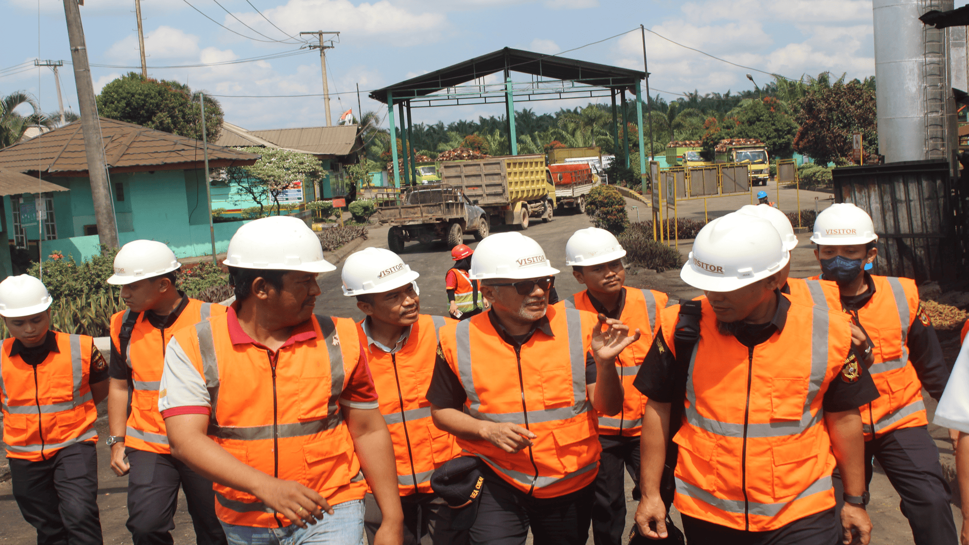 Bongkar Tuntas CPO dari Pohon ke Produk: Bea Cukai Bontang Gelar Lokakarya di Perkebunan hingga Pabrik Industri Sawit