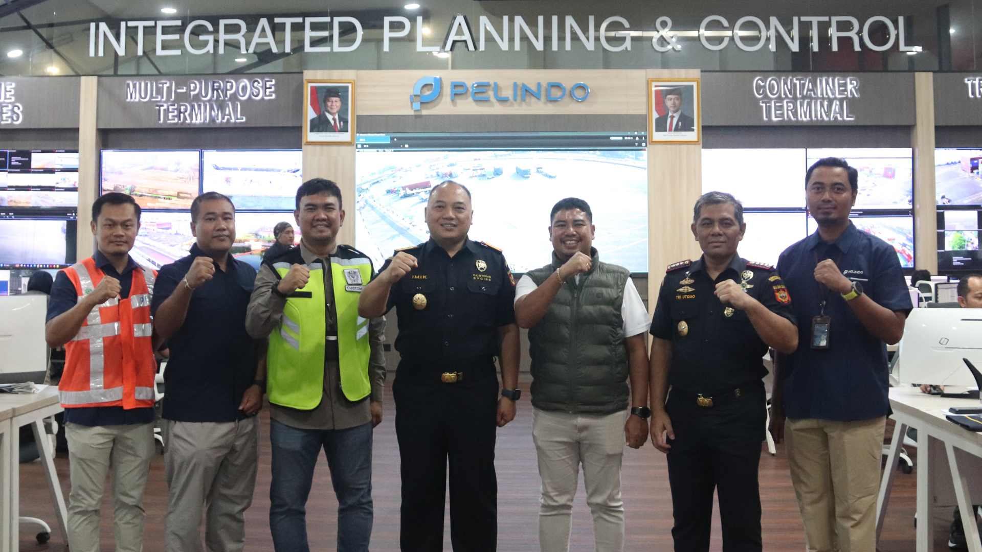 Dorong Efektivitas Pelabuhan, Kepala Kanwil Bea Cukai Jateng DIY Kunjungi TPKS Tanjung Emas