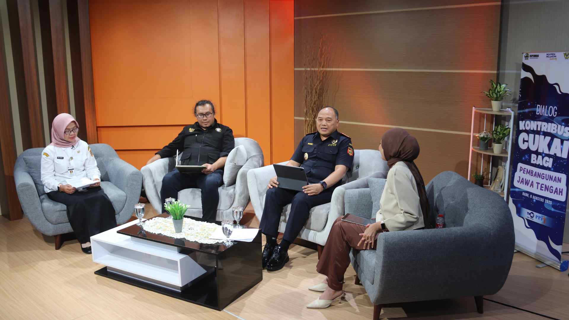 Kontribusi Cukai Dorong Pembangunan Daerah, Bea Cukai dan Disperindag Jateng Gelar Talkshow di TVRI