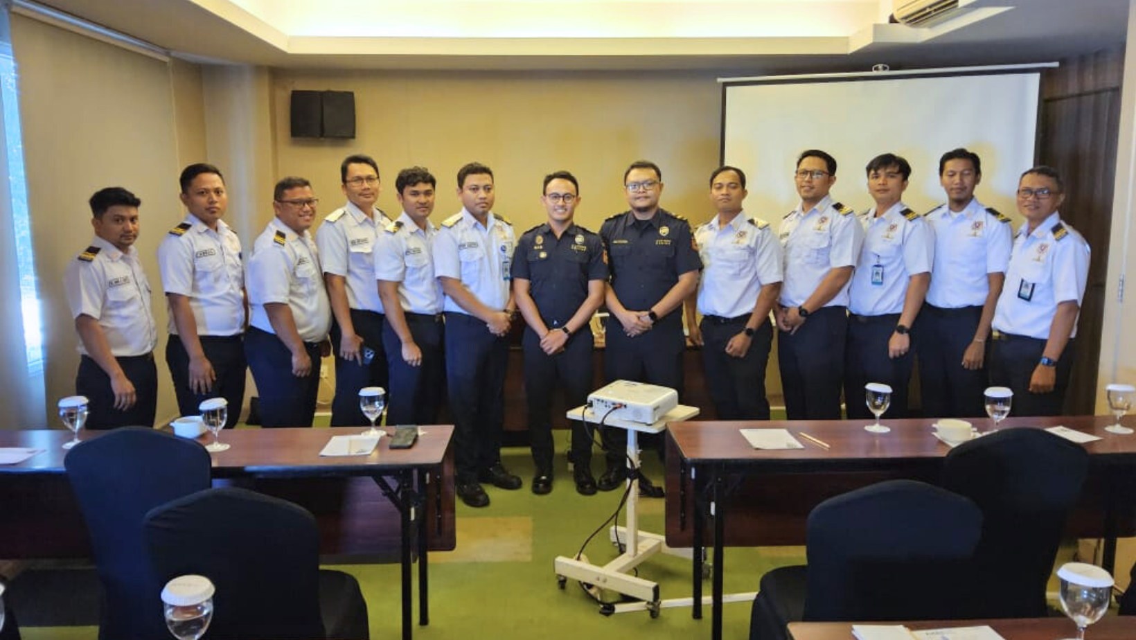 Sinergi Antarinstansi : Edukasi Kepabeanan dan Cukai kepada Belasan Calon Pemandu Kapal