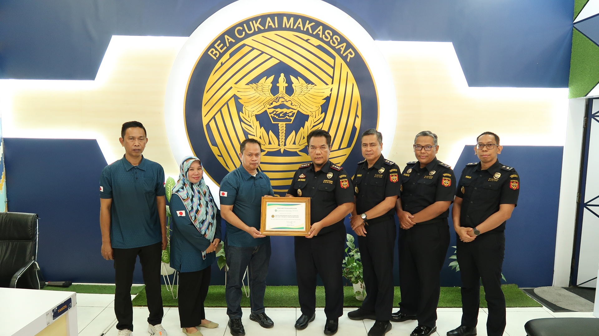 Pemberian Penghargaan oleh PT. Maruki International Indonesia