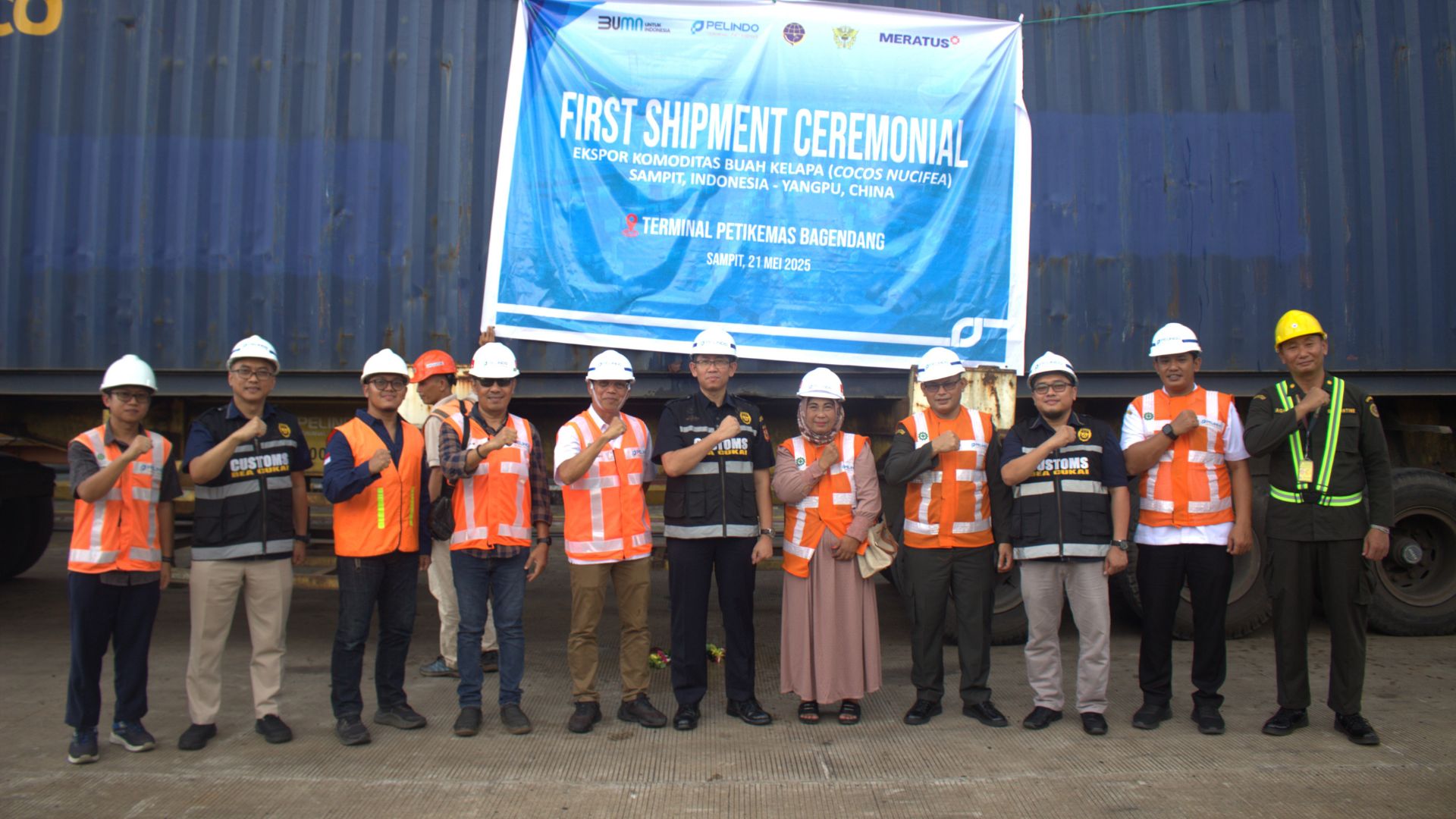 Ekspor Perdana Produk Kelapa Dari Sampit, Kalimantan Tengah Ke Tiongkok