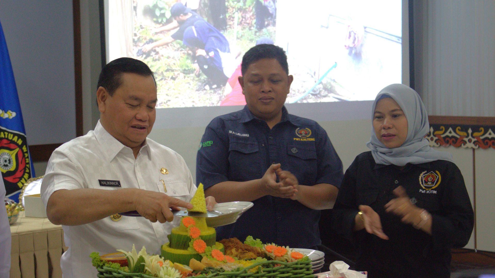 Bea Cukai Sampit Semarakkan HUT PWI kotawaringin Timur