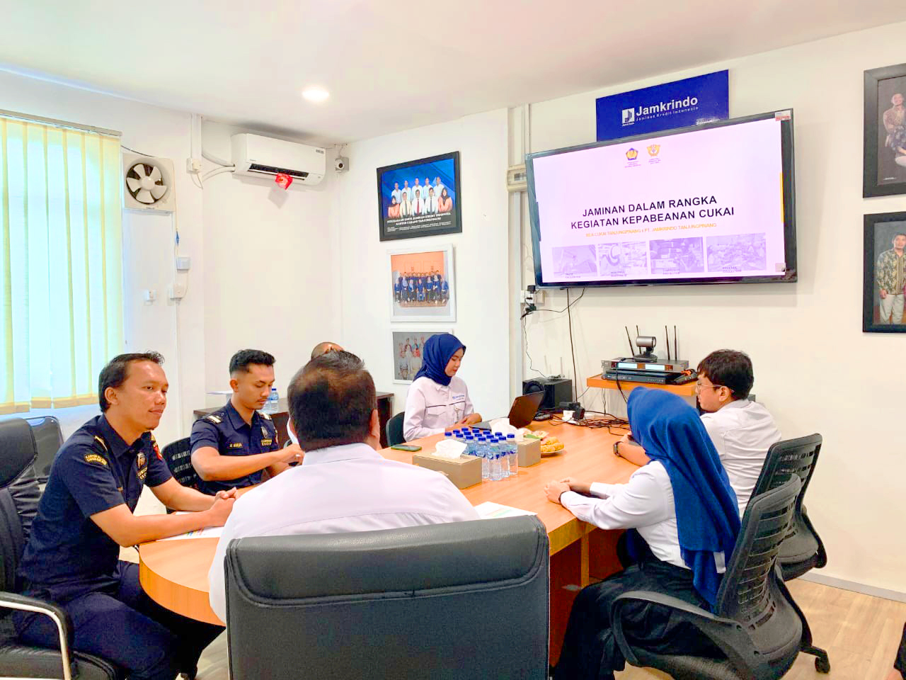 Dukungan Ekspor Impor melalui Customs Bond