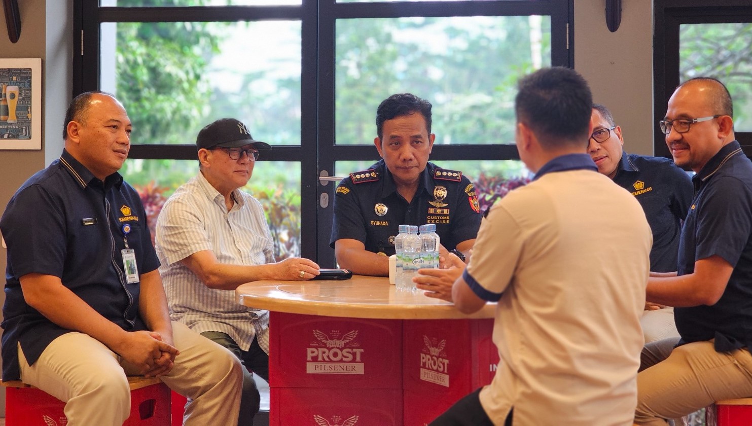 Dukung Industri, Bea Cukai Semarang Lakukan CVC ke Dua Perusahaan di Semarang