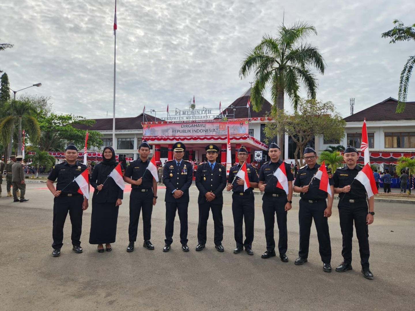 Bea Cukai Labuan Bajo Mengikuti Upacara HUT RI
