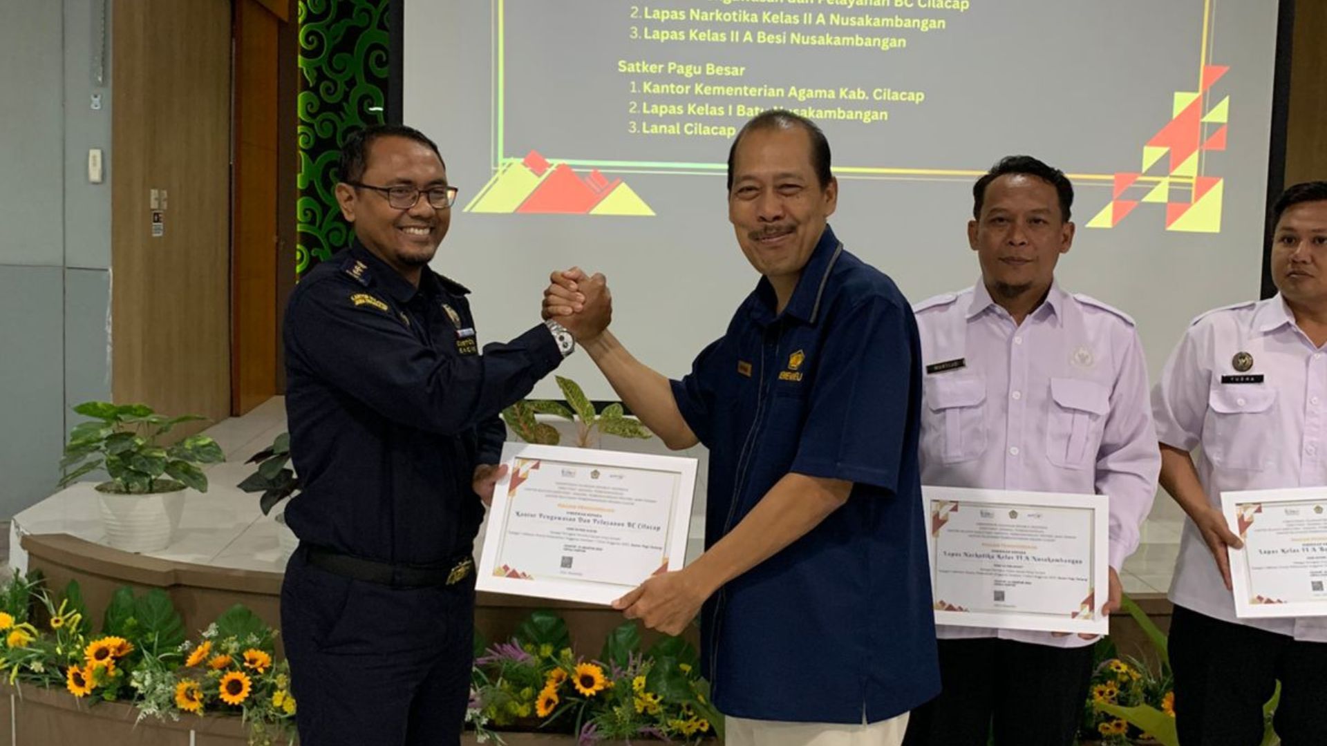 Bea Cukai Cilacap Raih Dua Penghargaan Prestisius dari KPPN atas Kinerja Pengelolaan Keuangan