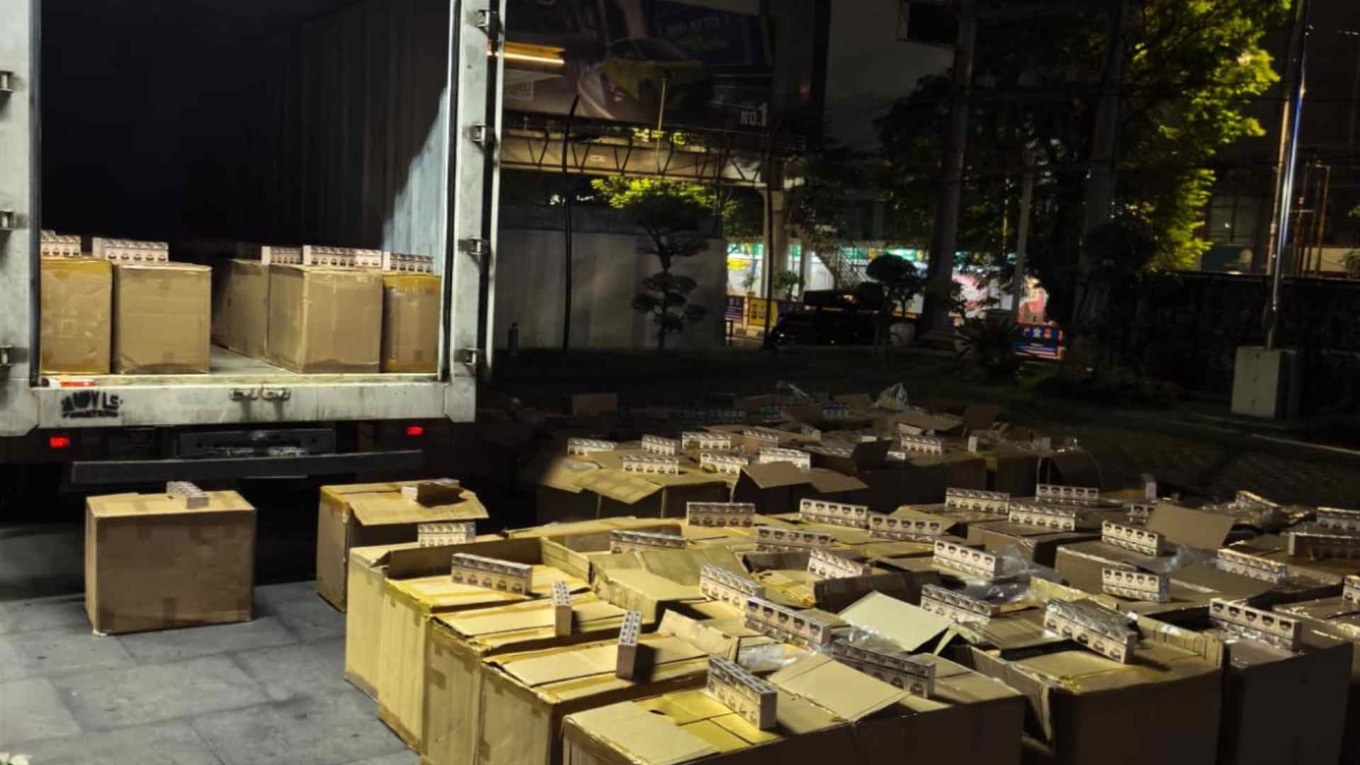 Bea Cukai Jateng DIY Gagalkan Peredaran 1,6 Juta Batang Rokok Ilegal