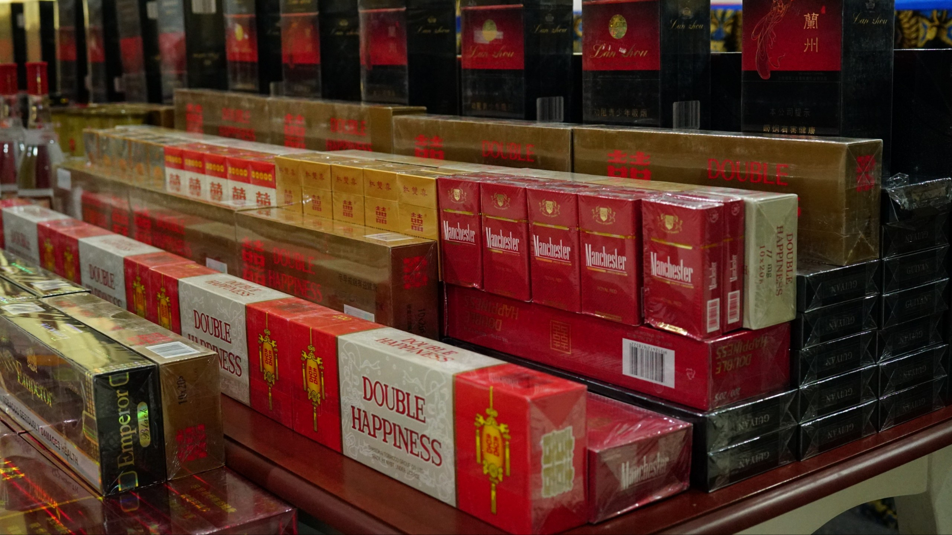 Tegaskan Komitmen Penegakan Hukum dan Transparansi,     Bea Cukai Ternate musnahkan Rokok dan Miras Ilegal