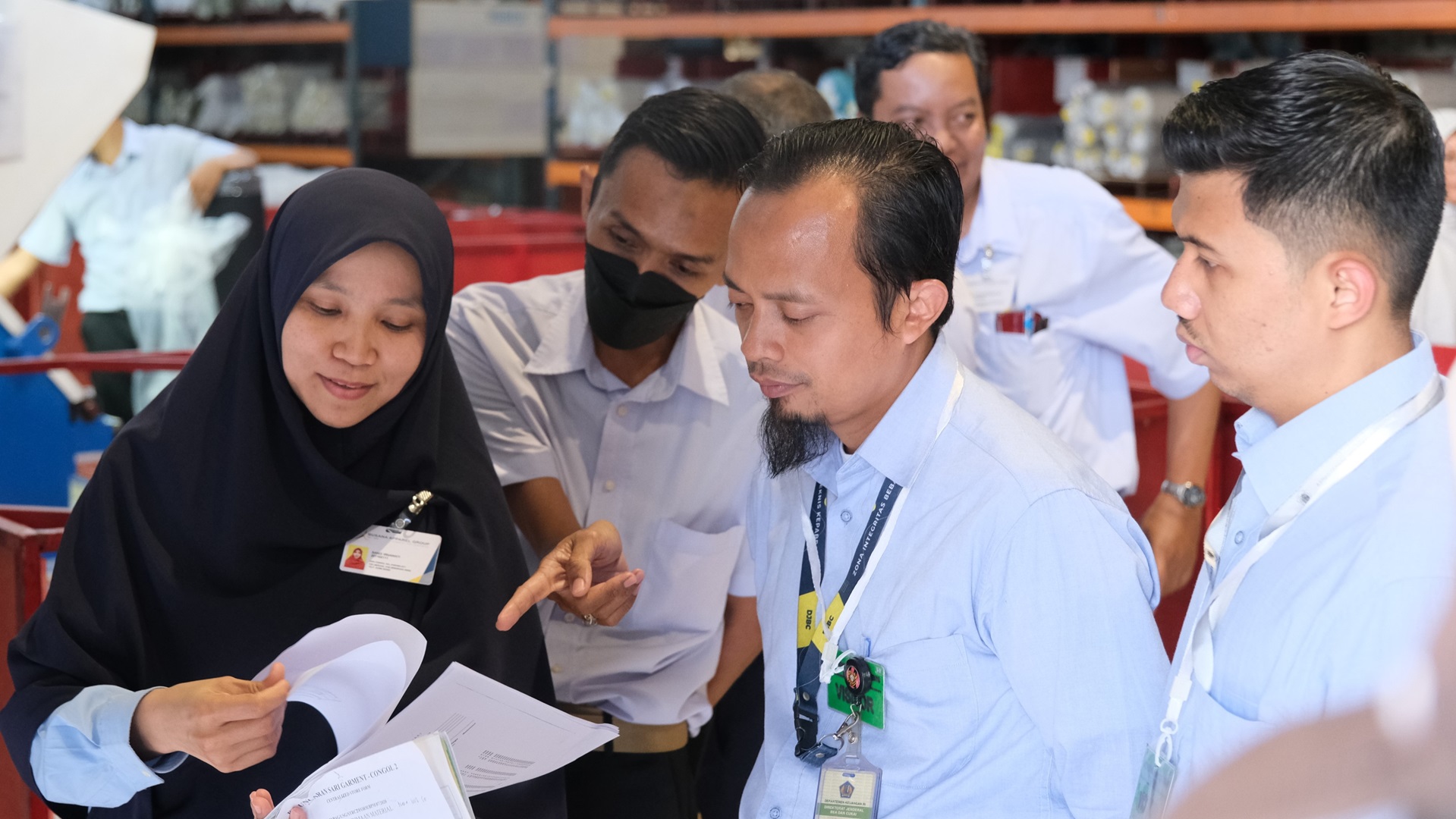 Bea Cukai Tanjung Emas Dampingi Monitoring AEO di PT Ungaran Sari Garment