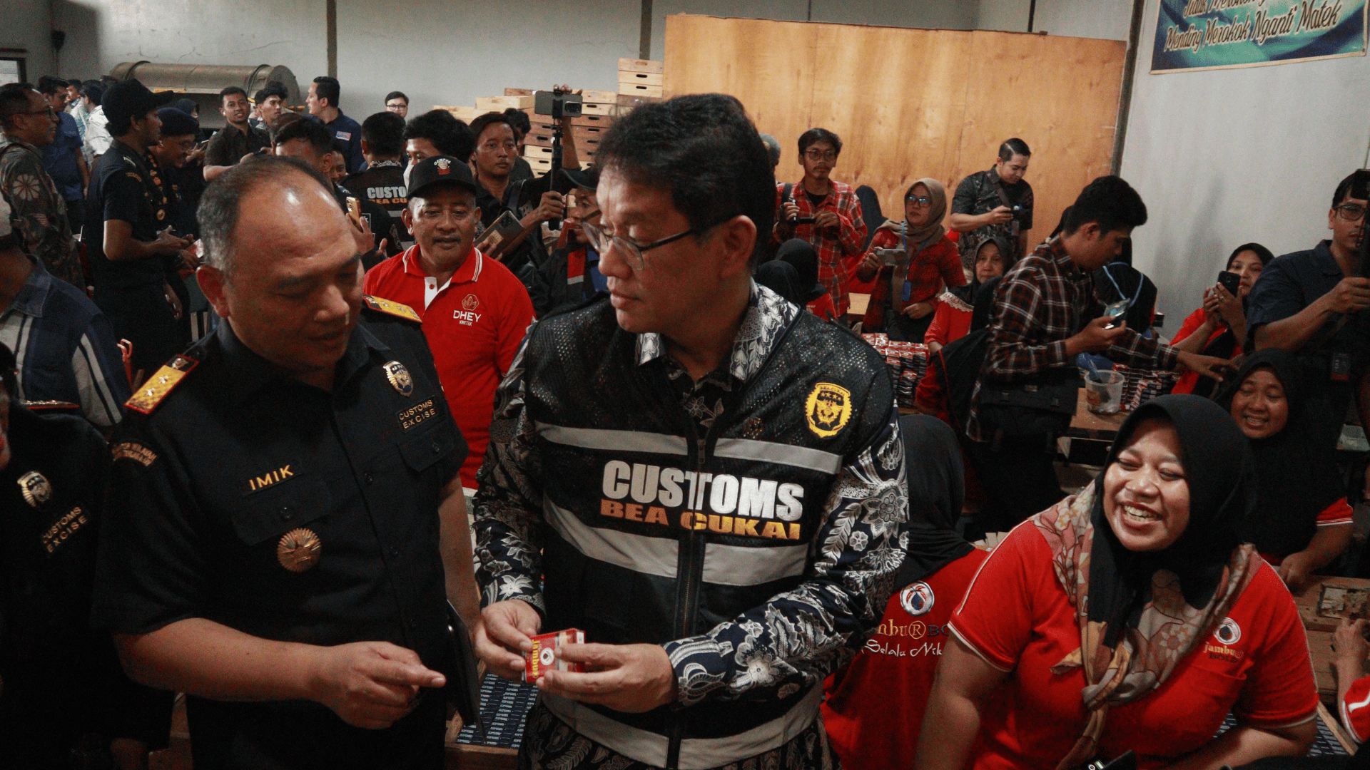 Dorong Pertumbuhan Ekonomi Daerah, Menkeu Tegaskan Komitmen Perangi Rokok Ilegal di Kudus