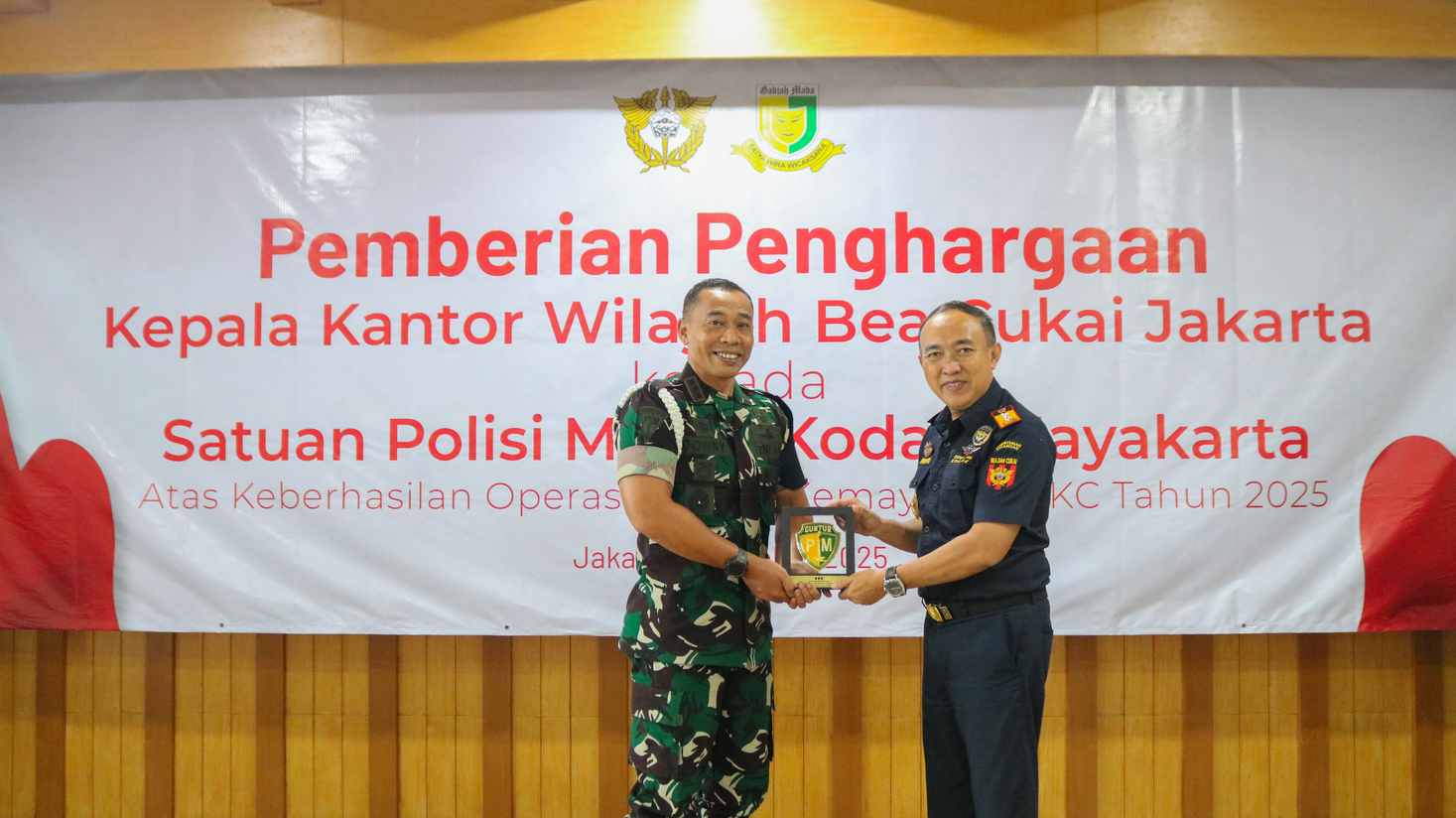 Apresiasi Sinergi Penegakan Hukum, Bea Cukai Kanwil Jakarta Beri Penghargaan ke Pomdam Jayakarta