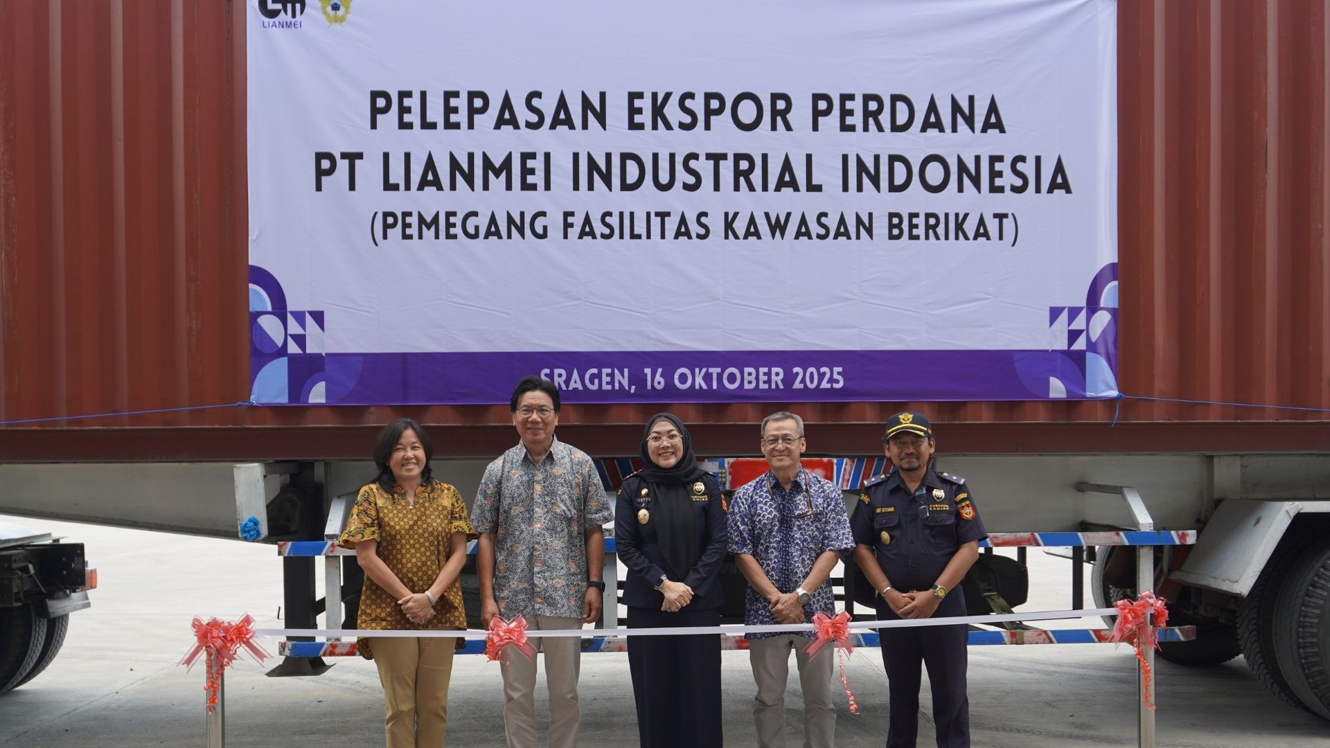 PT Lianmei Industrial Indonesia Lepas Ekspor Perdana