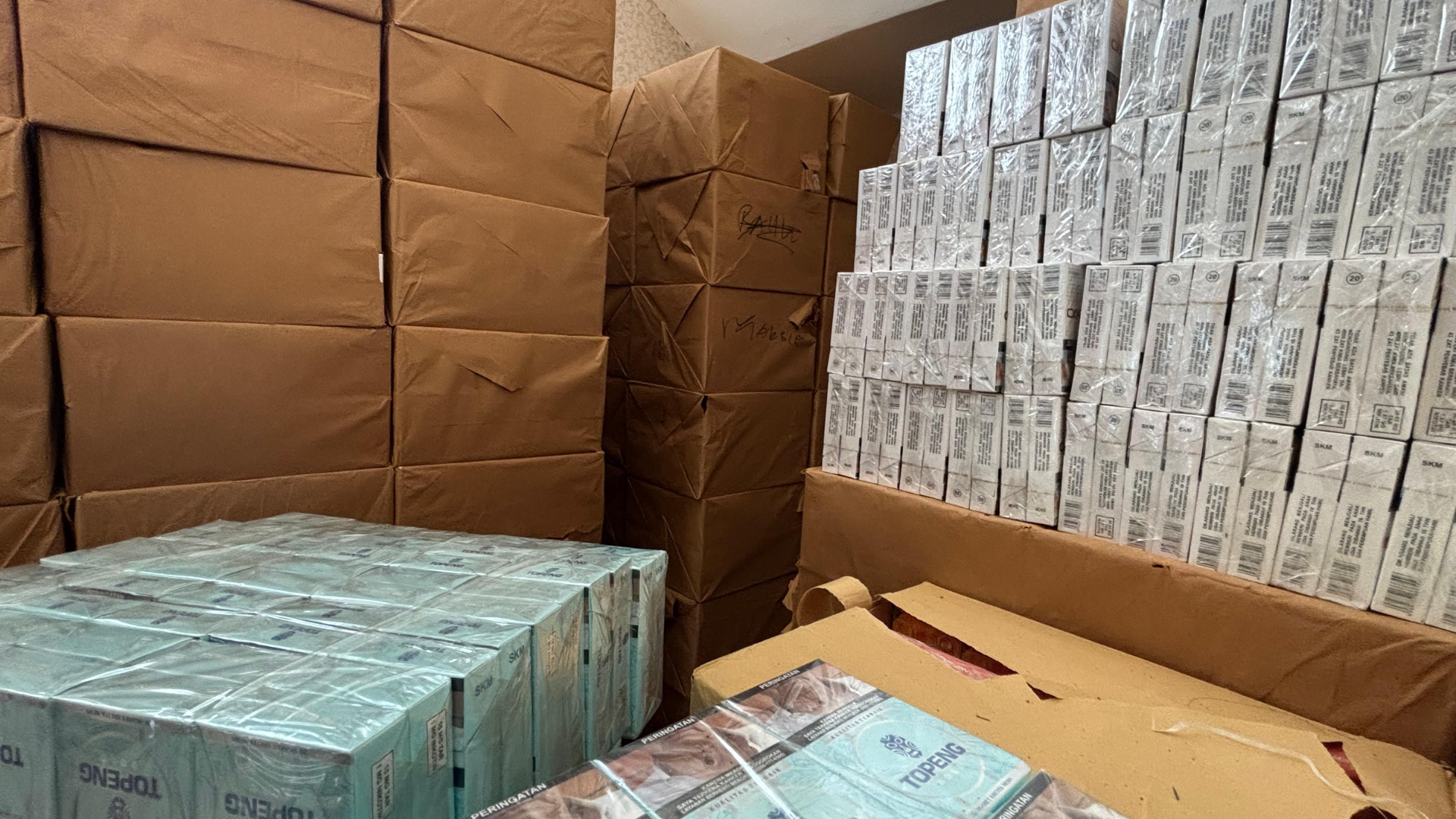 Bea Cukai Denpasar Amankan 630.500 Batang Rokok Ilegal