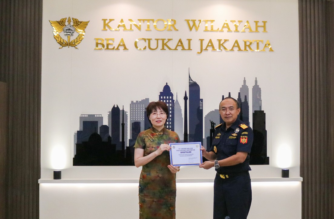 Bea Cukai Kanwil Jakarta Beri Kemudahan Berusaha Melalui Ijin Fasilitas Kawasan Berikat ke Perusahaan Industri Aluminium Foil
