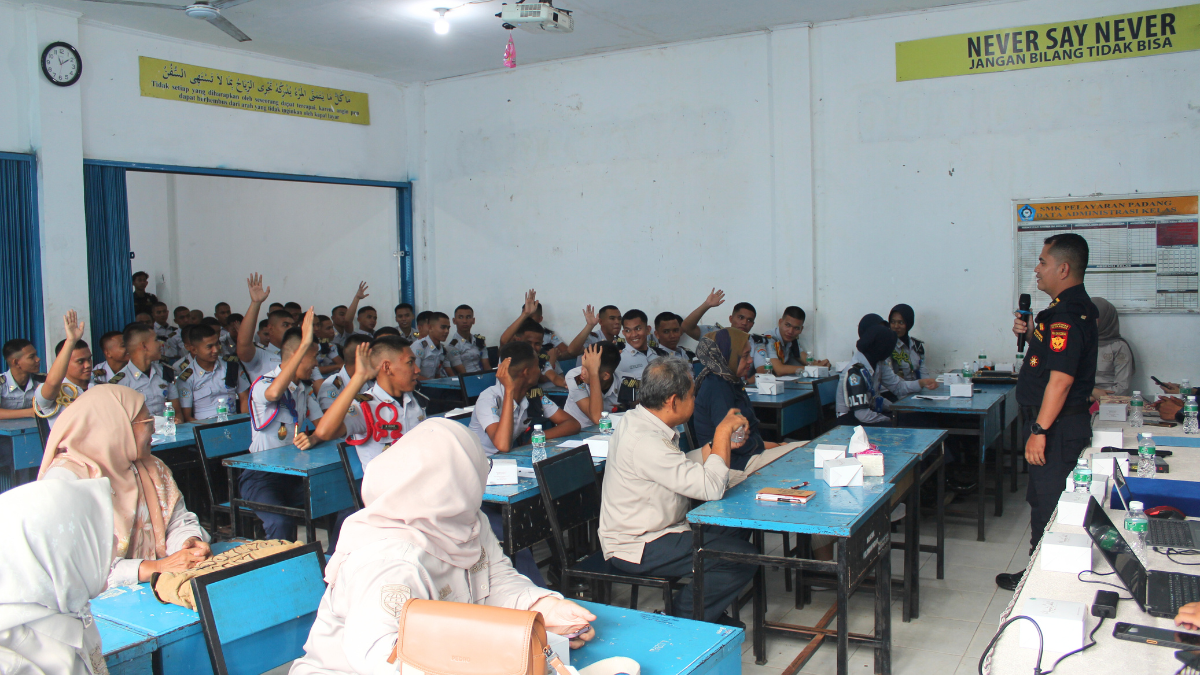 Awak Kapal Patroli Bea Cukai Jadi Inspirasi Siswa SMK Pelayaran
