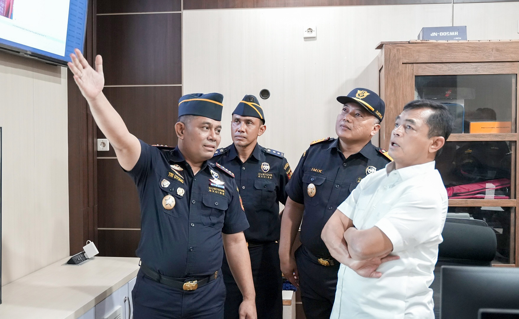 Dirjen Bea Cukai Tinjau Kinerja dan Berikan Arahan Strategis kepada Pegawai Kanwil Jateng DIY