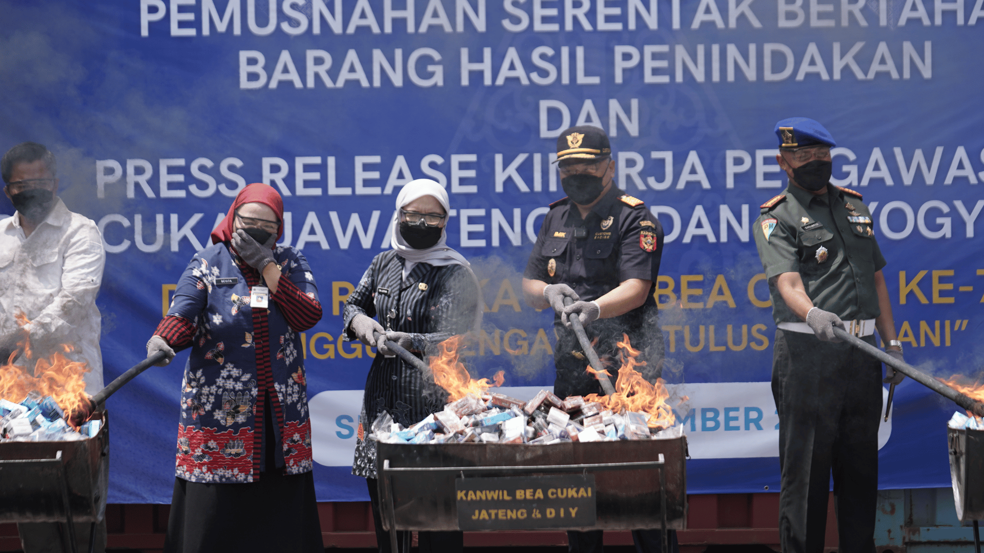 Bea Cukai Jateng DIY Musnahkan 24 Juta Batang Rokok Ilegal dan 37.000 Liter MMEA dalam Puncak Pemusnahan Serentak Bertahap