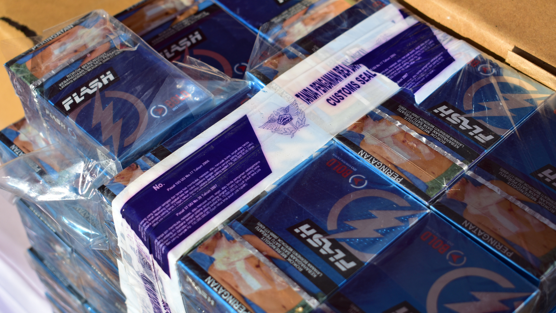 Bea Cukai Musnahkan 7 Batang Rokok Ilegal