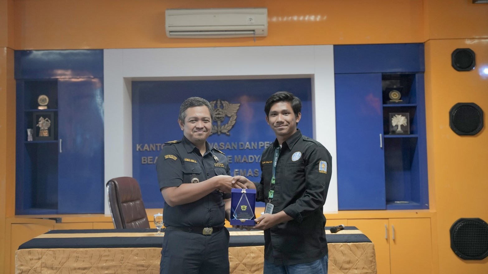 Mahasiswa Universitas Islam Indonesia Dalami Peran Bea Cukai (Tanjung Emas) dalam Perlindungan Industri dan Penerimaan Negara