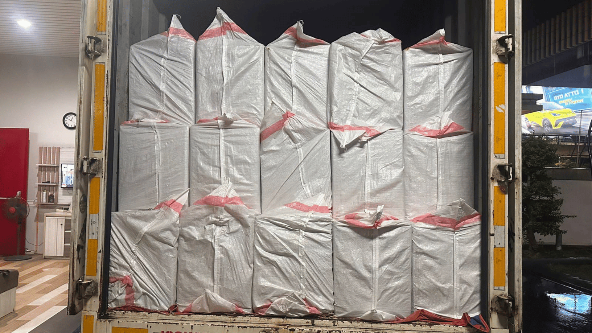 Bea Cukai Jateng DIY Amankan 2,1 Juta Batang Rokok Ilegal Bernilai Lebih dari Rp3,2 Miliar