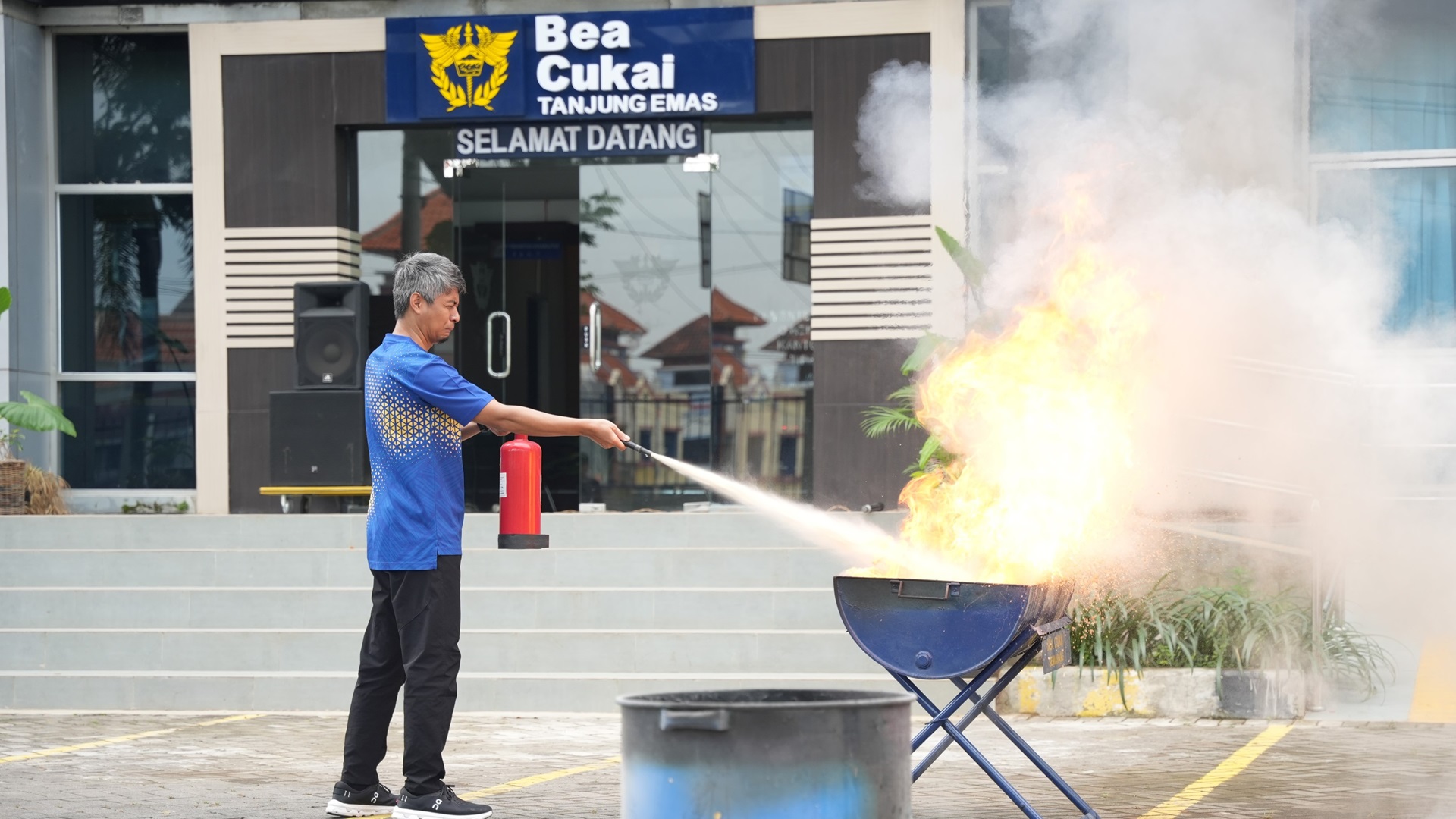 Sinergi Kebugaran, Kesiapsiagaan Bencana, dan Apresiasi Pegawai Warnai Kegiatan Internal Bea Cukai Tanjung Emas