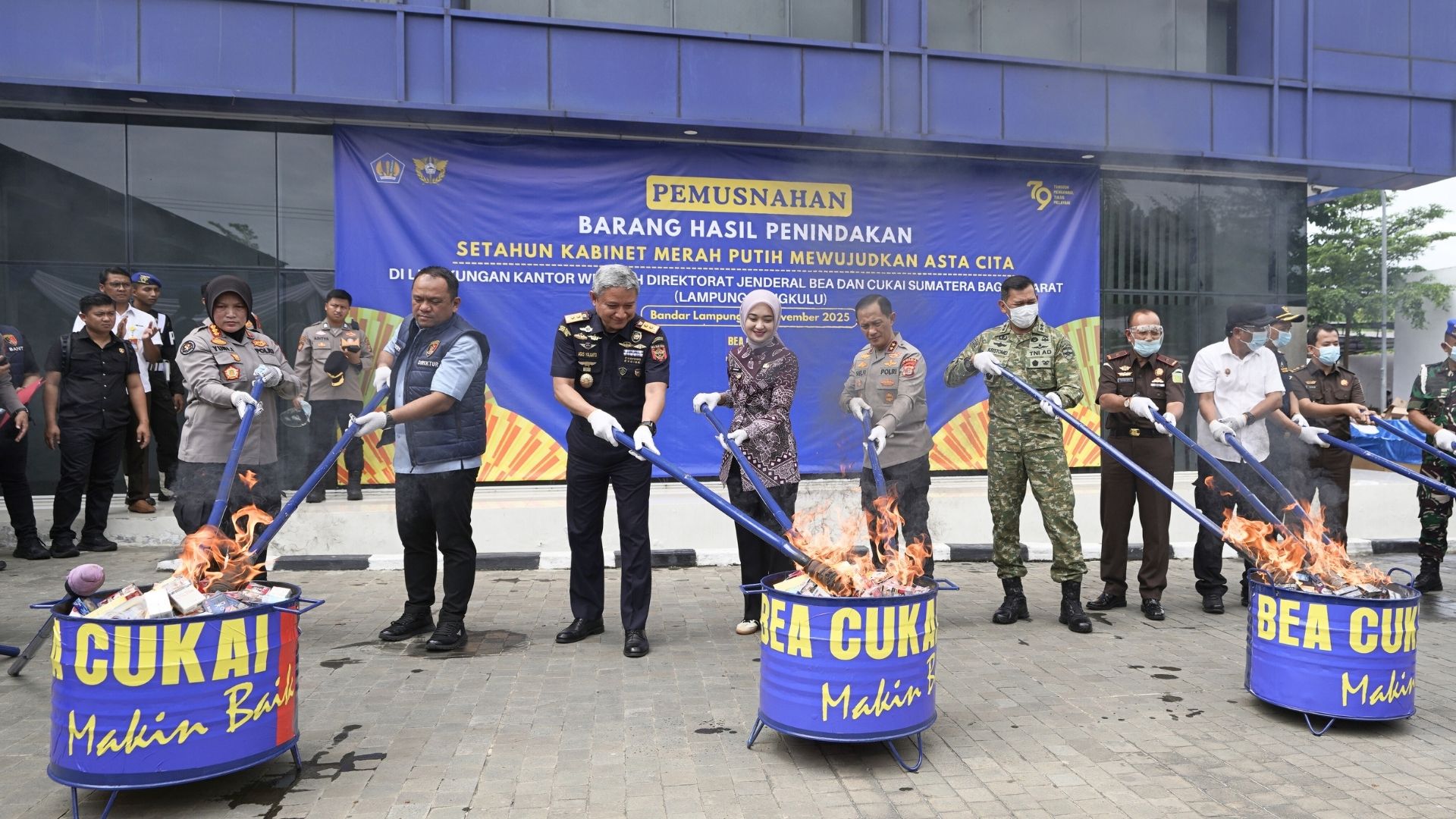 Bea Cukai Lampung Musnahkan Barang Ilegal 74 Miliar