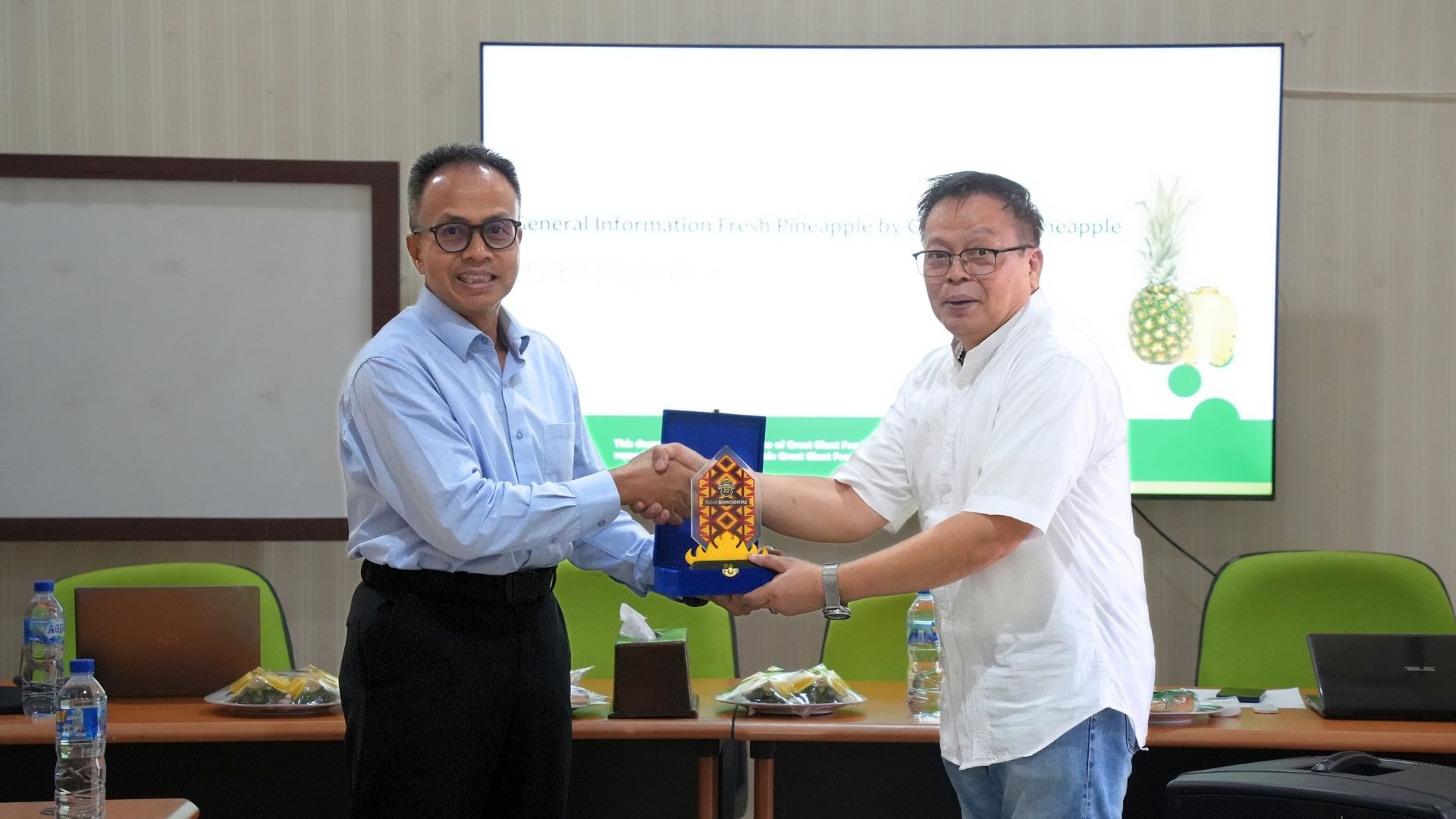 Aktualisasikan Fungsi Industrial Assistance, Bea Cukai Lampung Kunjungi Perusahaan Penerima Fasilitas Kawasan Berikat yaitu PT Great Giant Pineapple