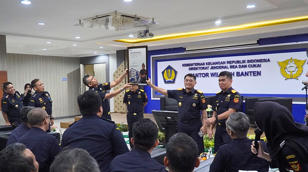 Dirjen Bea Cukai Perkuat Integritas dan Apresiasi Kinerja Kanwil DJBC Banten