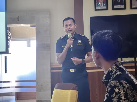 Bea Cukai Mataram Sosialisasikan Prosedur Ekspor Dalam Acara Sosialisasi Perkarantinaan