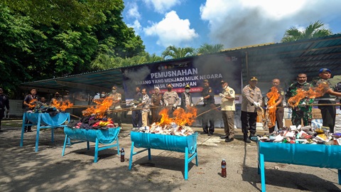 Bea Cukai Mataram Musnahkan 6,8 Juta Batang Rokok Ilegal dan BMMN Lainnya