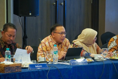 Bea Cukai Sebagai Bagian dari Perwakilan Kementerian Keuangan Nusa Tenggara Barat Hadiri Rapat dalam Kunjungan Kerja Badan Anggaran DPR RI ke Mataram