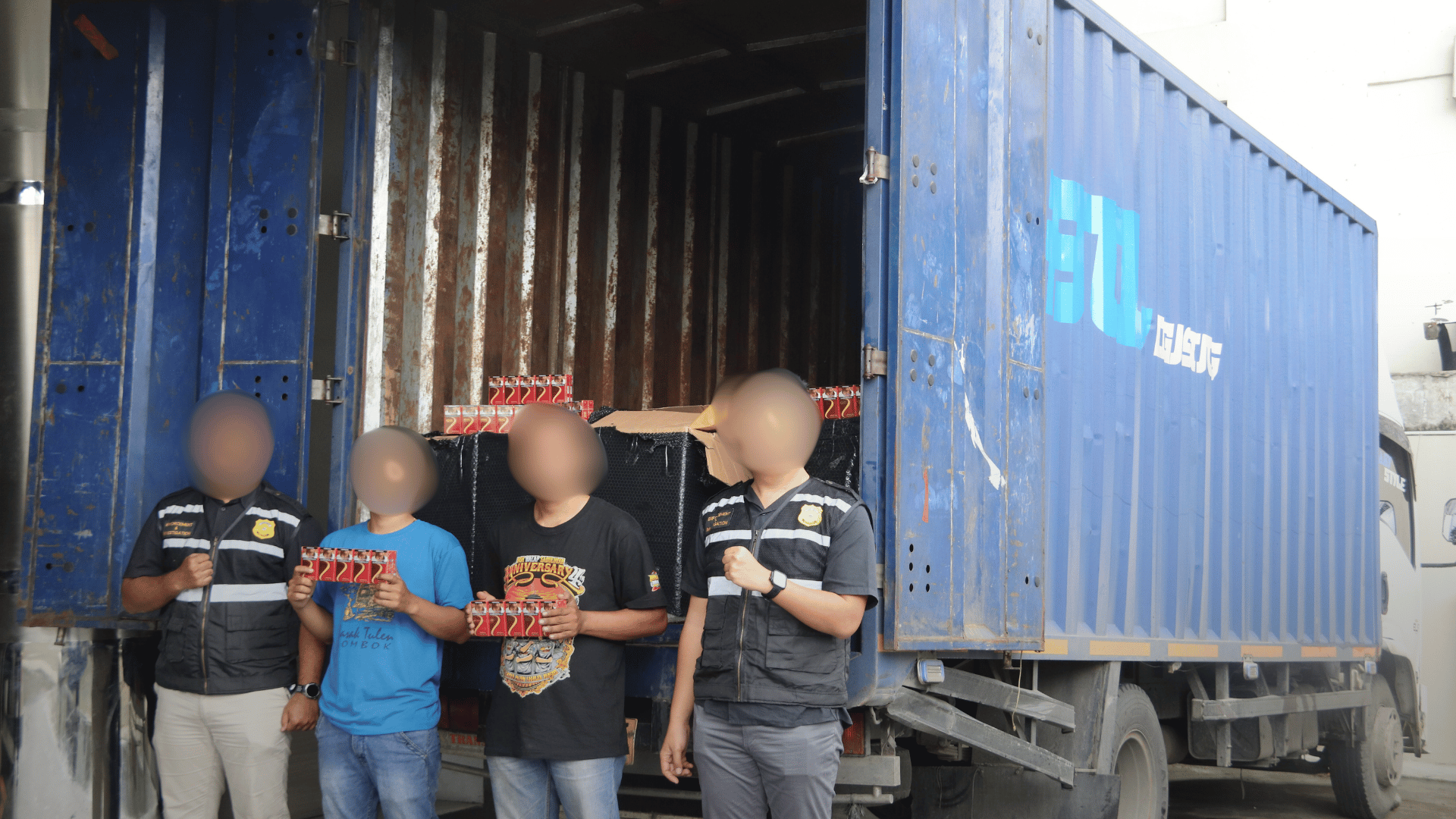 Aksi Cepat Bea Cukai Jateng DIY, Truk Box Bermuatan Rokok Ilegal Ditangkap di Tol Semarang–Batang