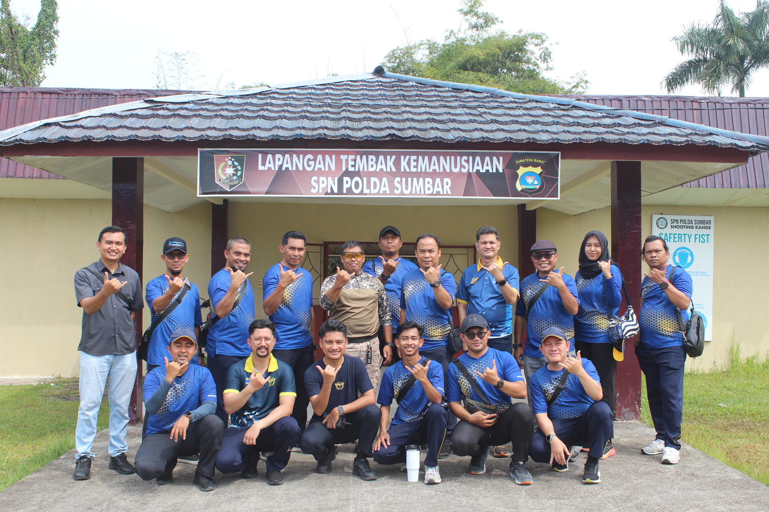 Latihan Menembak: Mengasah Keterampilan Penggunaan Senjata Api Dinas Bea Cukai