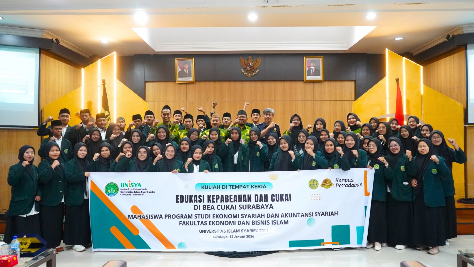 LAKUKAN KUNJUNGAN AKADEMISI BC TANJUNG PERAK KENALKAN KEPABEANAN DAN CUKAI KE UNISYA