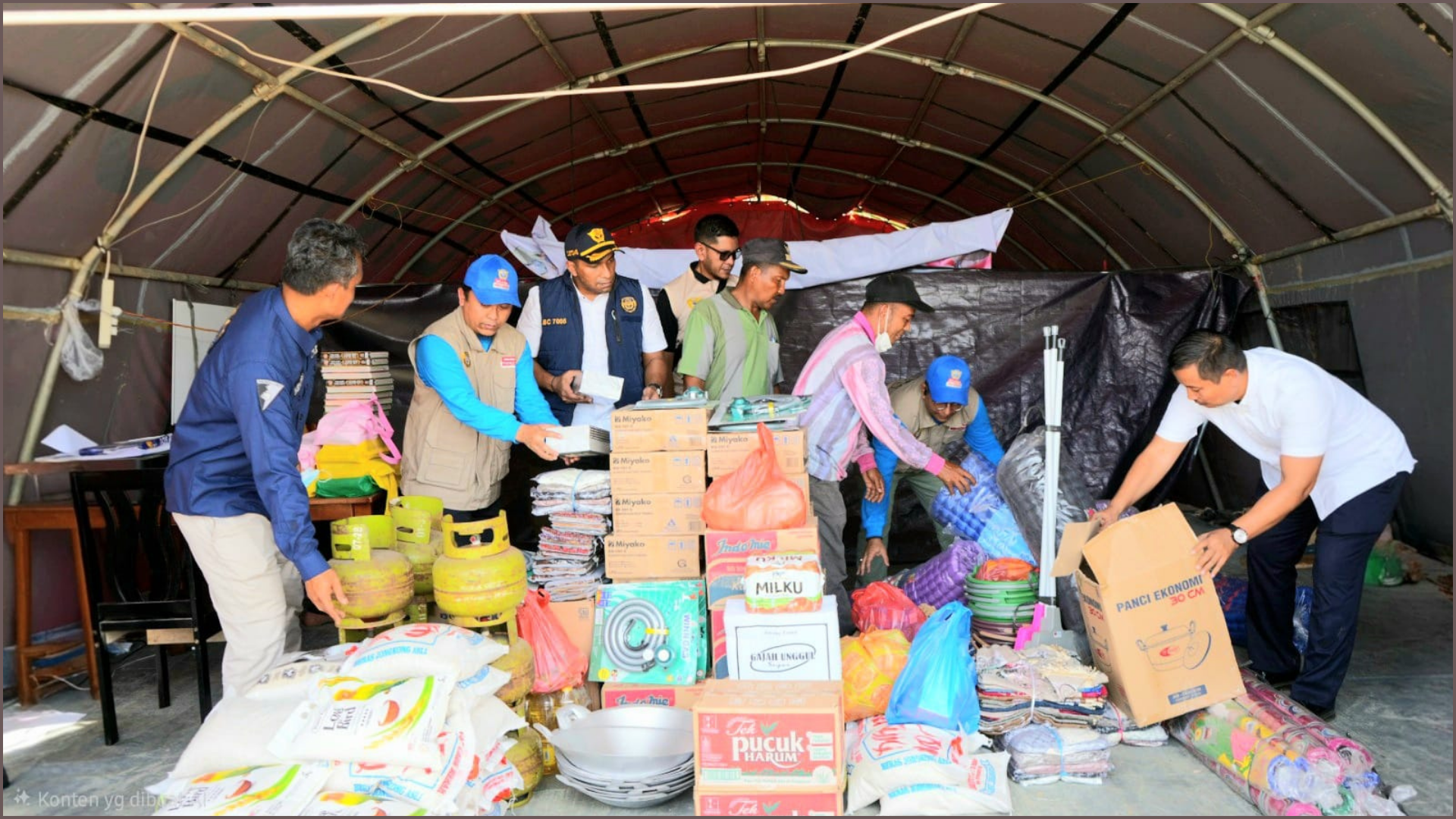 Bea Cukai Lhokseumawe Salurkan Bantuan Bea Cukai Peduli ke Langkahan