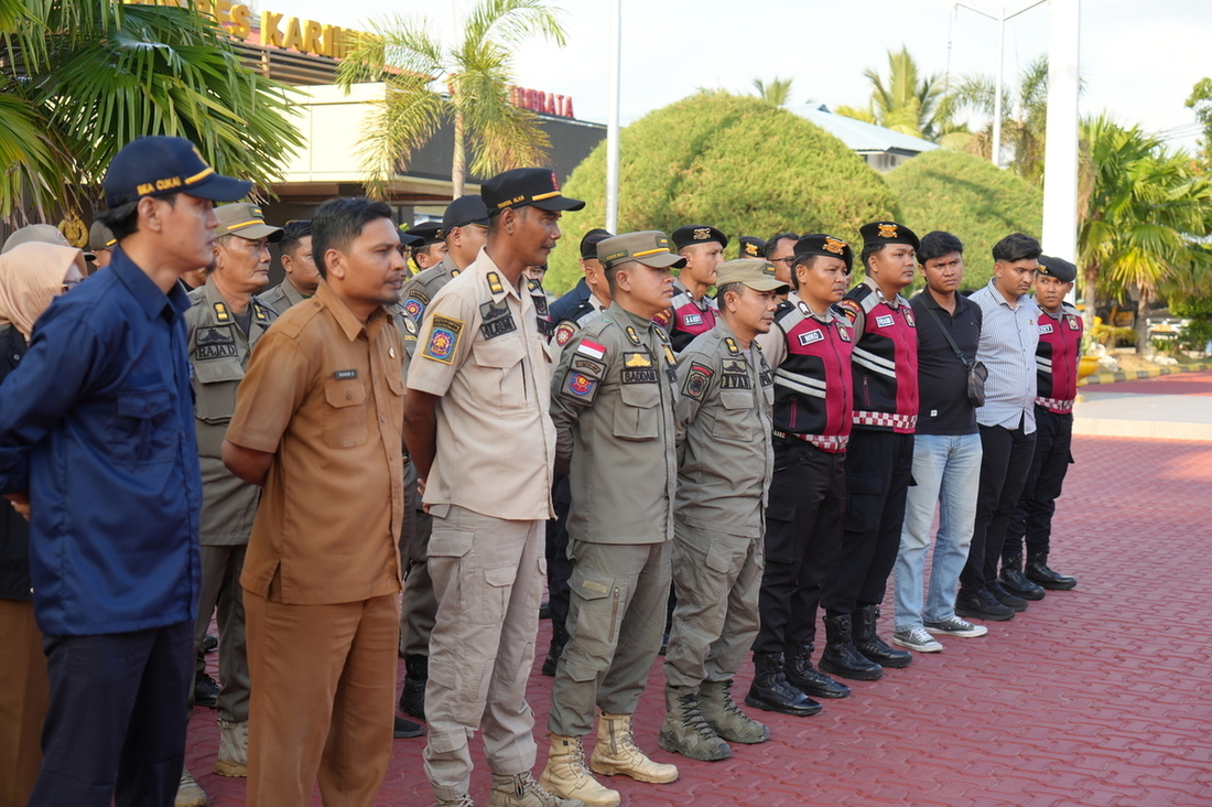 Turun ke Lapangan, Bea Cukai Tanjung Balai Karimun Gandeng Instansi Lain Tertibkan Miras dan Rokok Ilegal