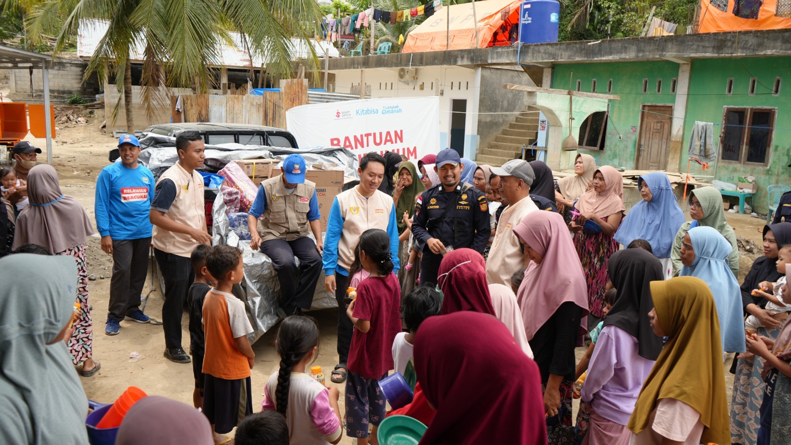 Aksi Sosial Ramadhan, Bea Cukai Lhokseumawe Turun ke Babah Kreung, Sawang