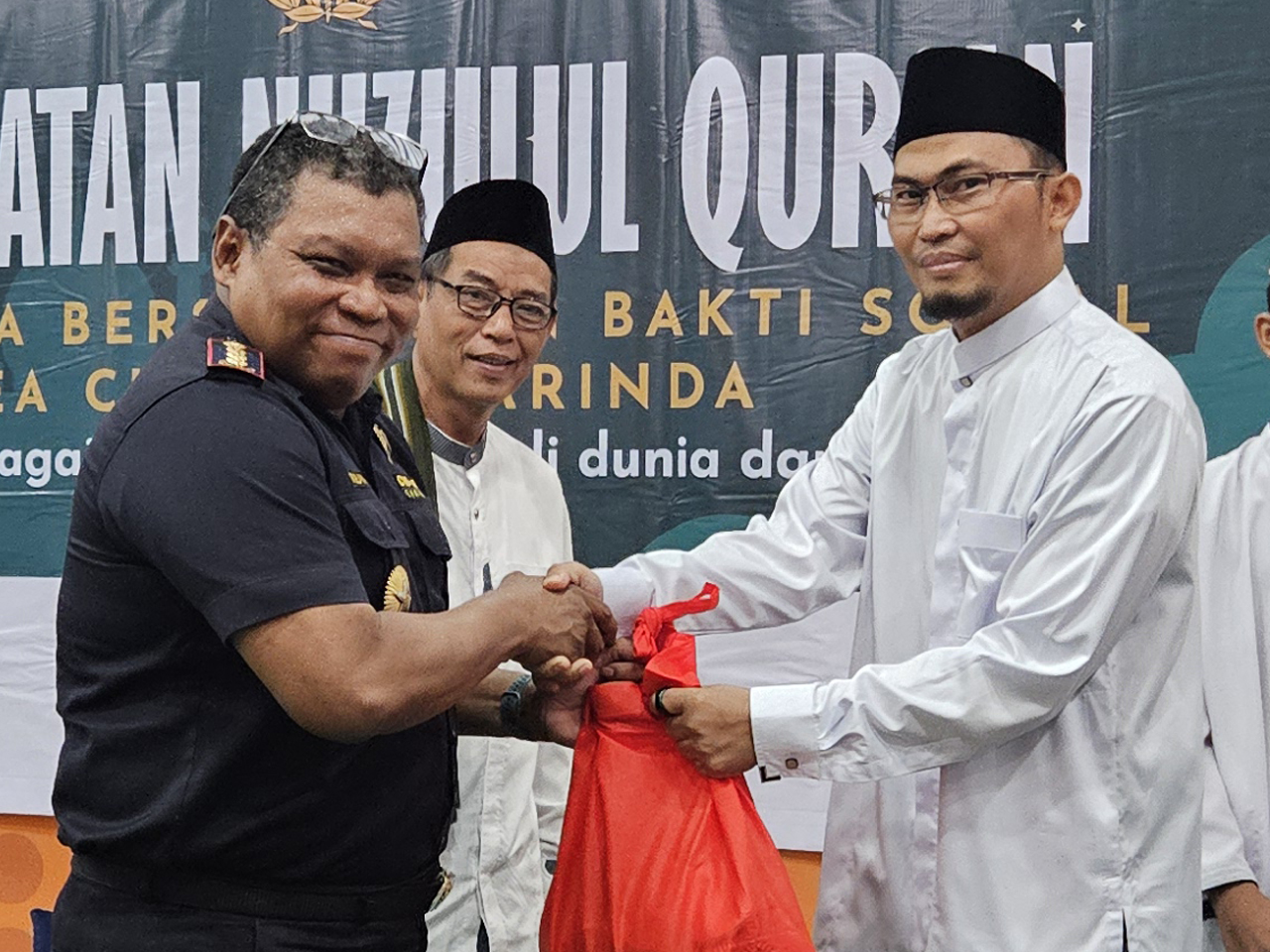 Menebar Keberkahan Nuzulul Qur’an, Bea Cukai Samarinda Berbagi dengan Masyarakat