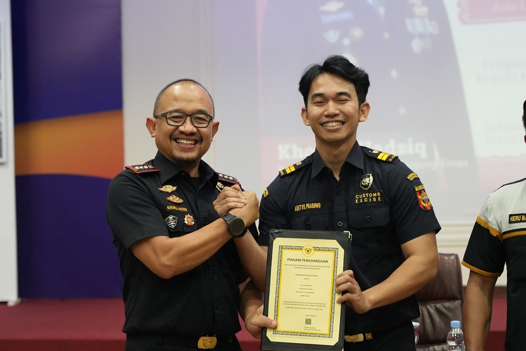 Dari Tanjung Emas, Mengukir Bakti di Tempat Baru